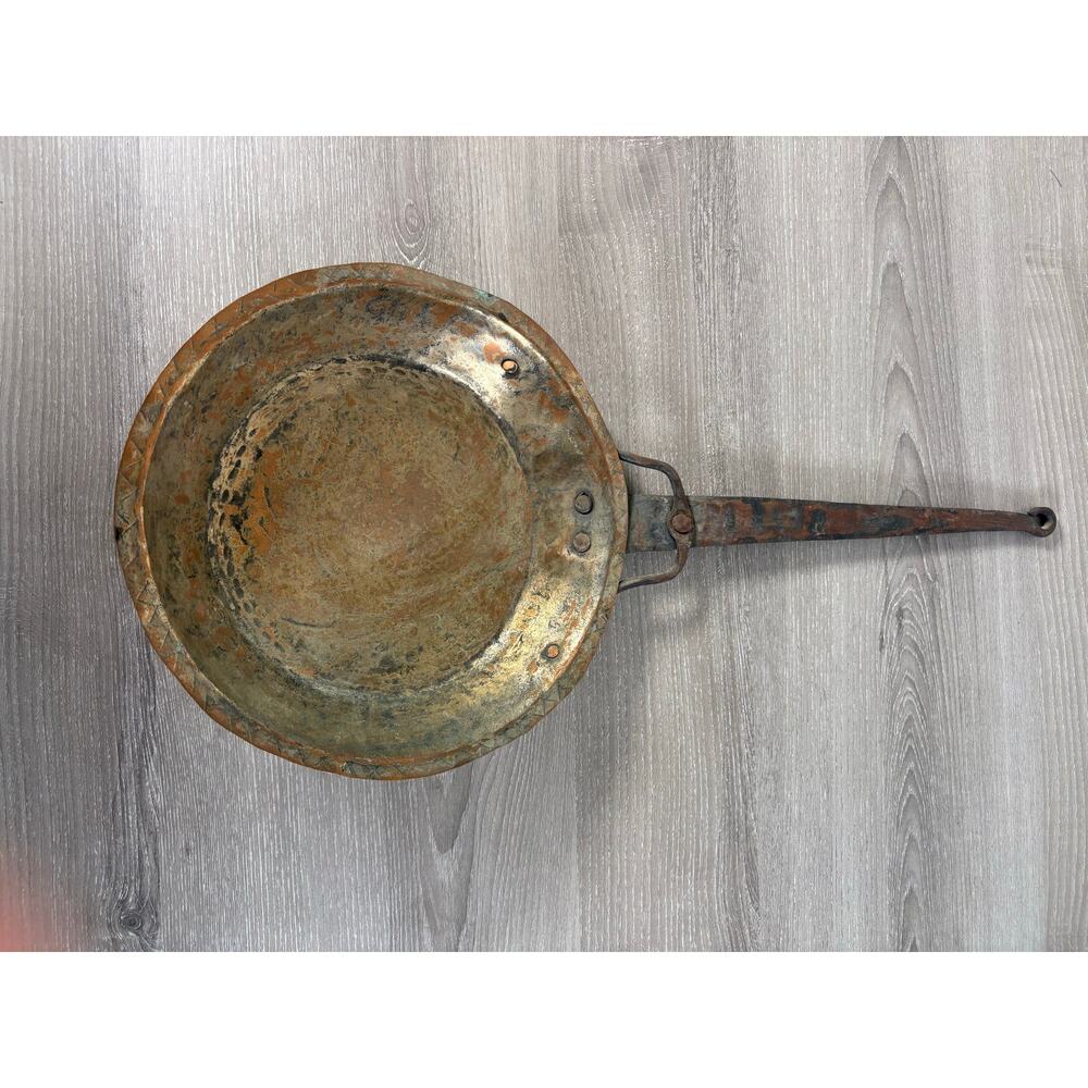 Antique Hand-Forged Copper Skillet w/ Iron Handle 18th-19th C Hearth Pan